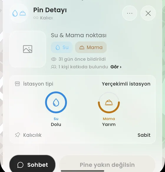 Pin detayı ve iki düğme